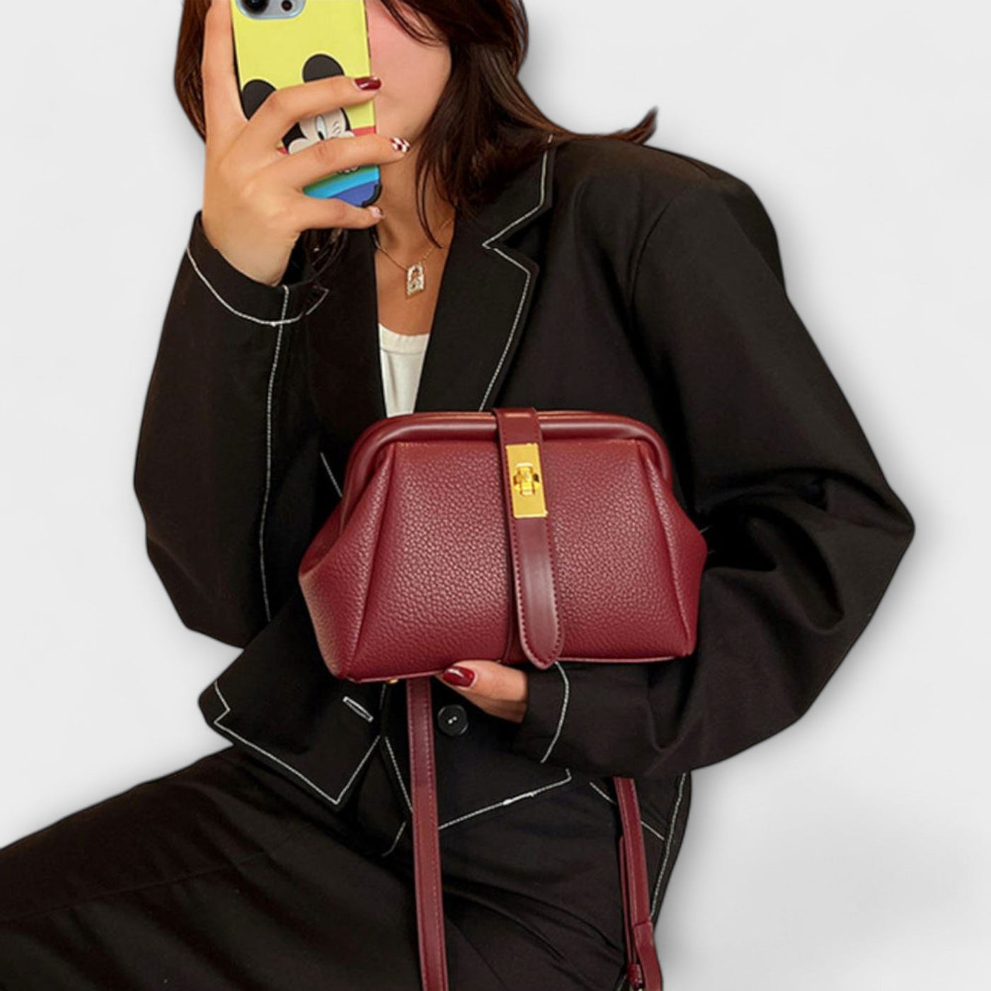 Lora. - Retro-Tasche