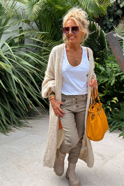 Lieblich - Übergroßer Strick-Langcardigan